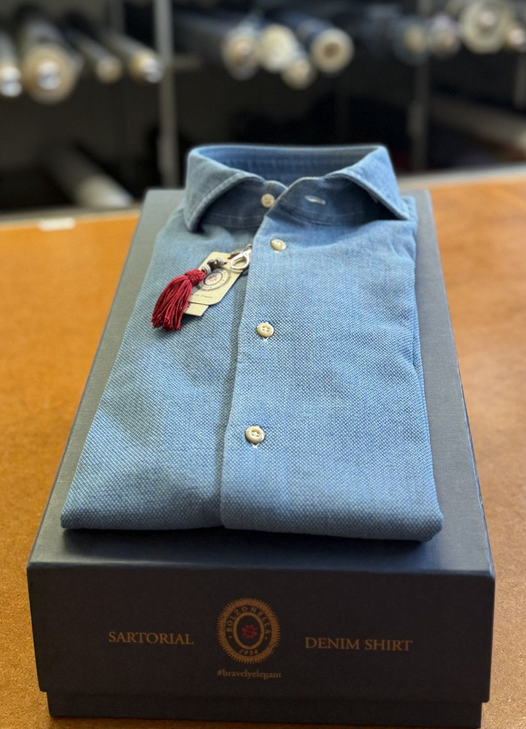 camicia-azzurra-Harley98-DEN77_01-primopiano